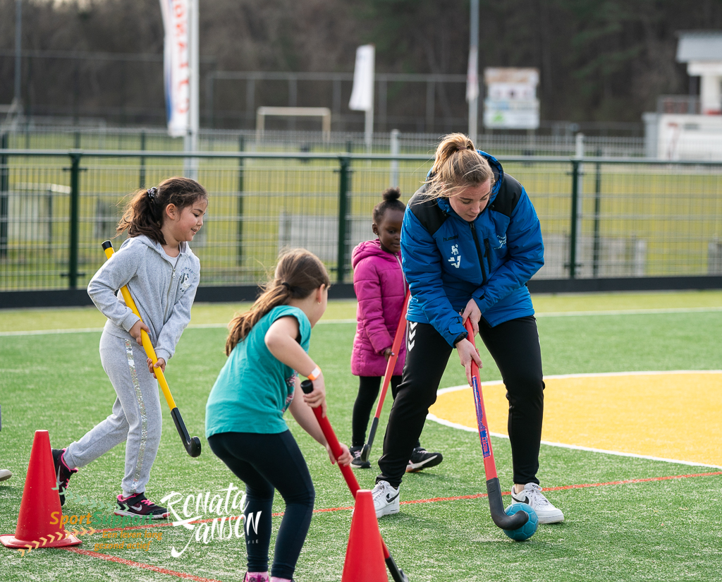 Sport en spel op het veld of plein in de gemeente Velsen